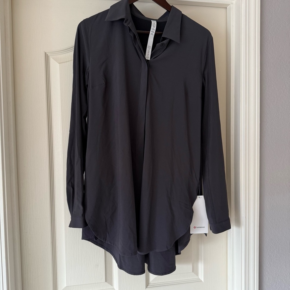 NWT Lululemon In the Moment Women’s Shirt- black sz 6